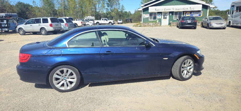 2012 BMW 3 Series Image 6