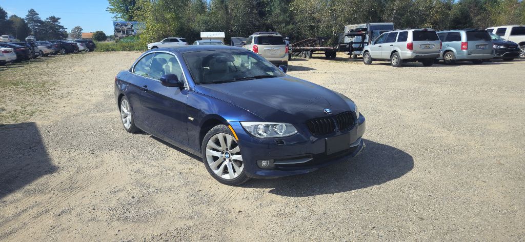 2012 BMW 3 Series Image 7