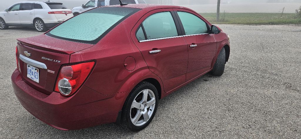 2014 Chevrolet Sonic Image 4