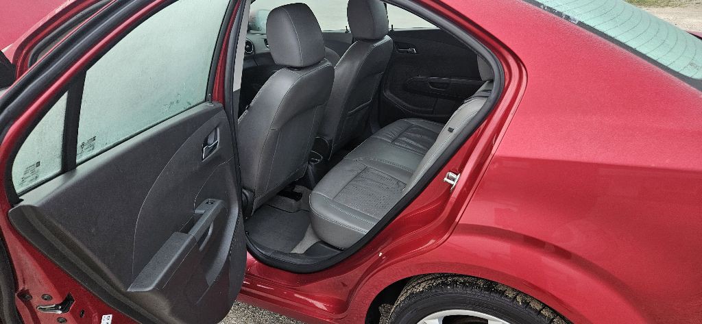 2014 Chevrolet Sonic Image 11