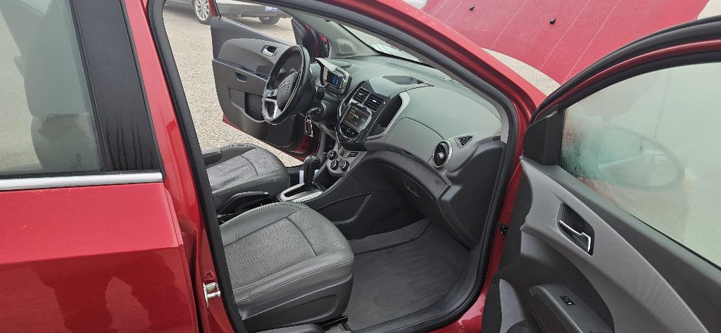 2014 Chevrolet Sonic Image 15