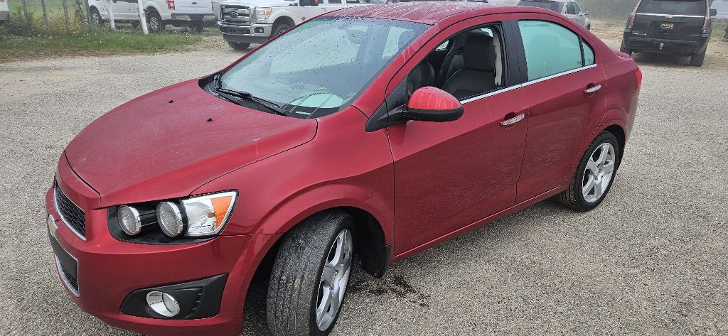 2014 Chevrolet Sonic Image 1