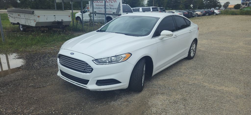 2016 Ford Fusion Image 1
