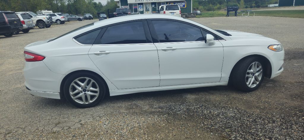 2016 Ford Fusion Image 5
