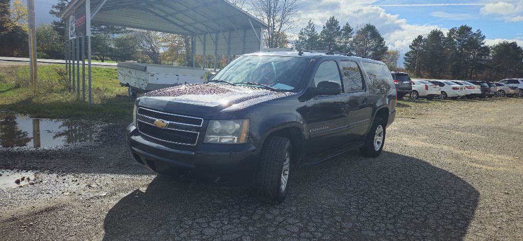 2007 Chevrolet Suburban Image 1