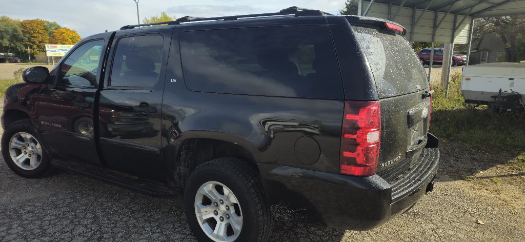 2007 Chevrolet Suburban Image 3