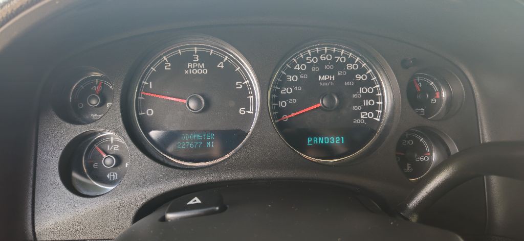 2007 Chevrolet Suburban Image 11