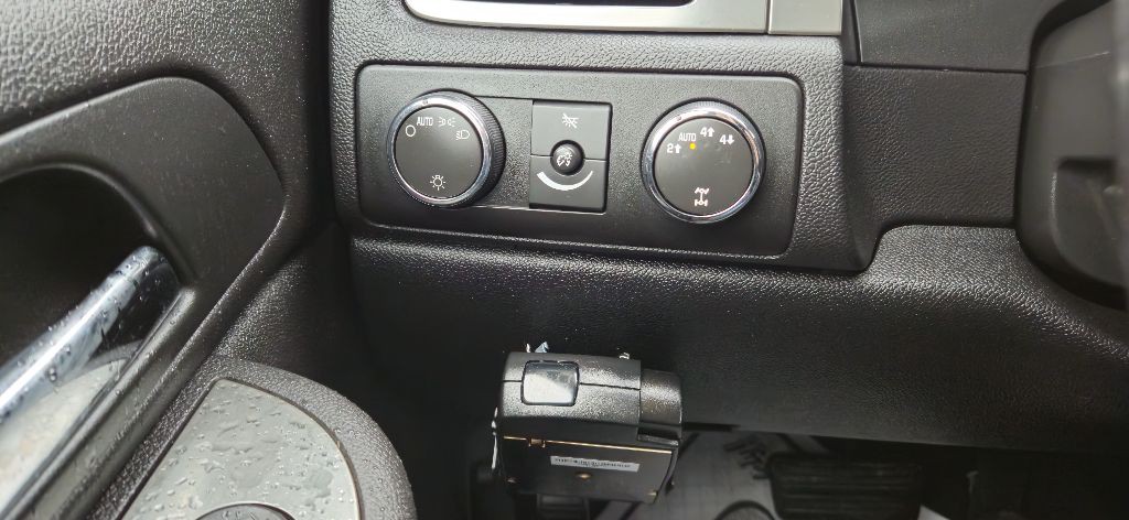 2007 Chevrolet Suburban Image 15