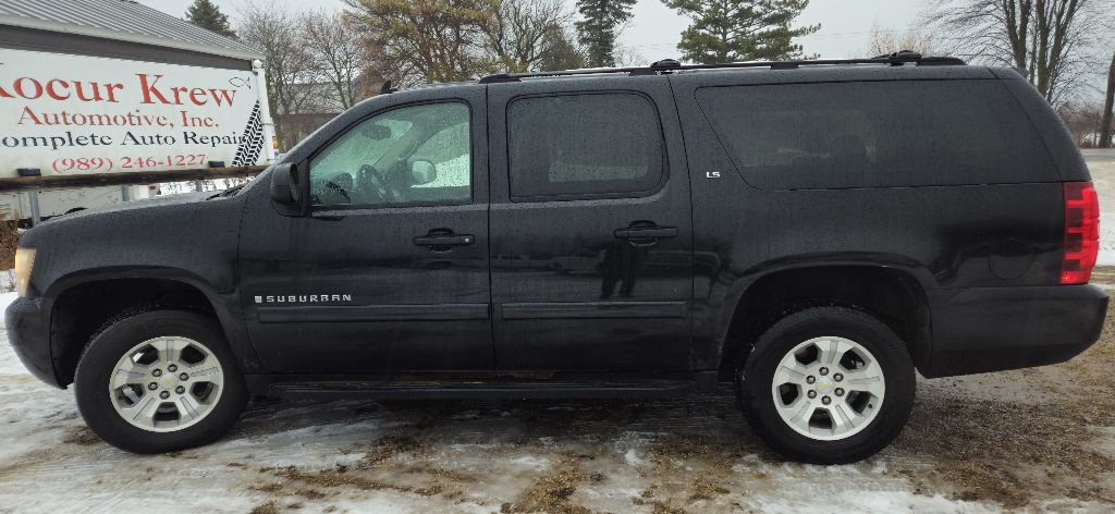 2007 Chevrolet Suburban Image 3