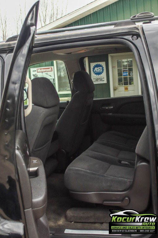 2007 Chevrolet Suburban Image 8