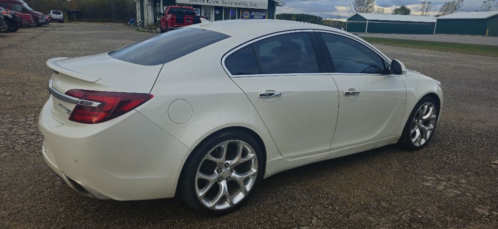 2014 Buick Regal Image 2