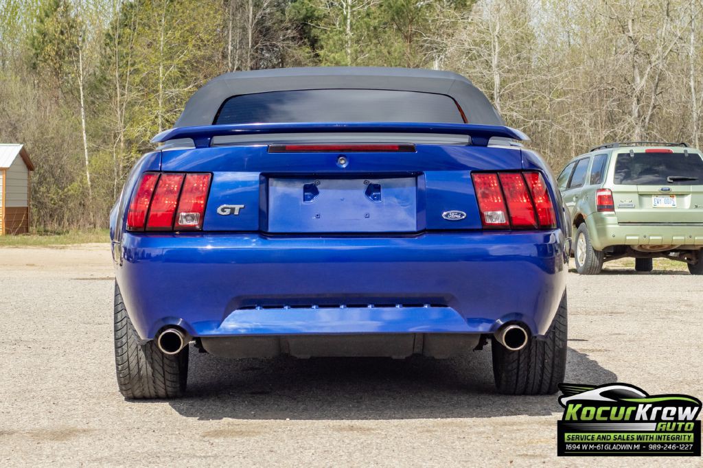 2004 Ford Mustang Image 4