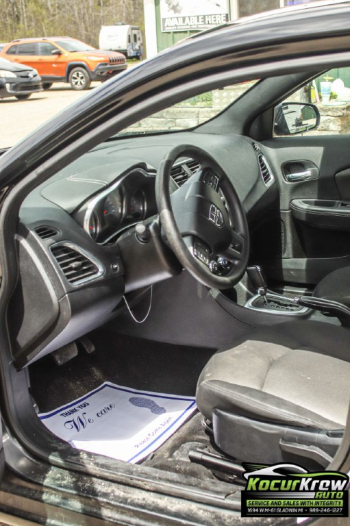 2014 Dodge Avenger Image 8