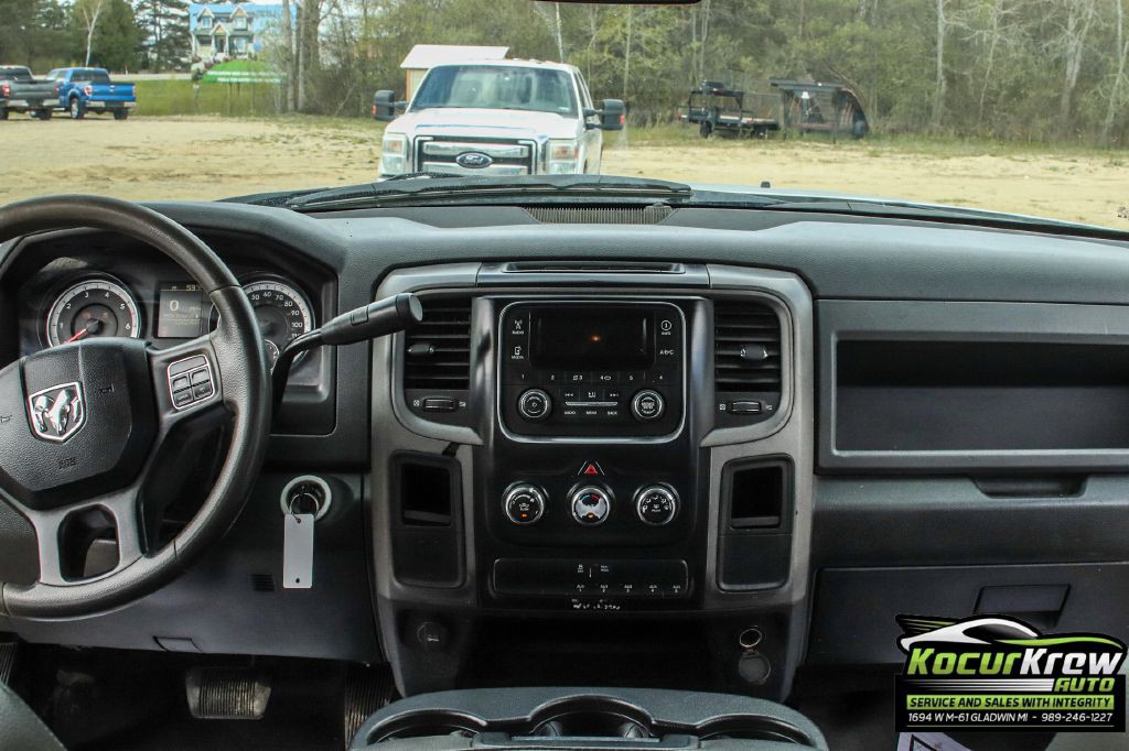 2015 RAM 3500 Image 14