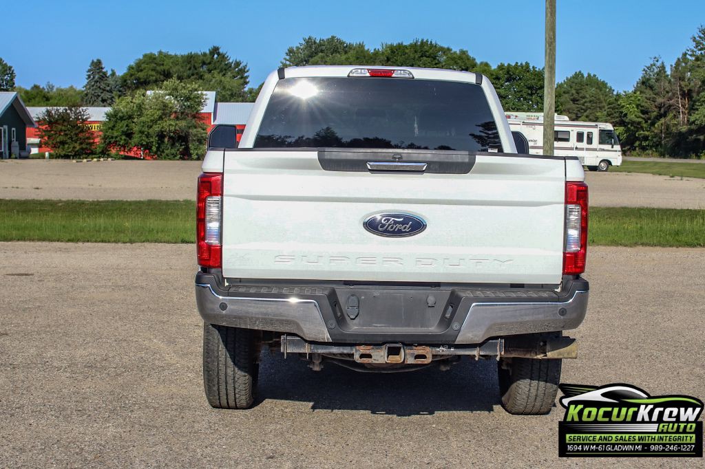 2017 Ford F-250 Image 5