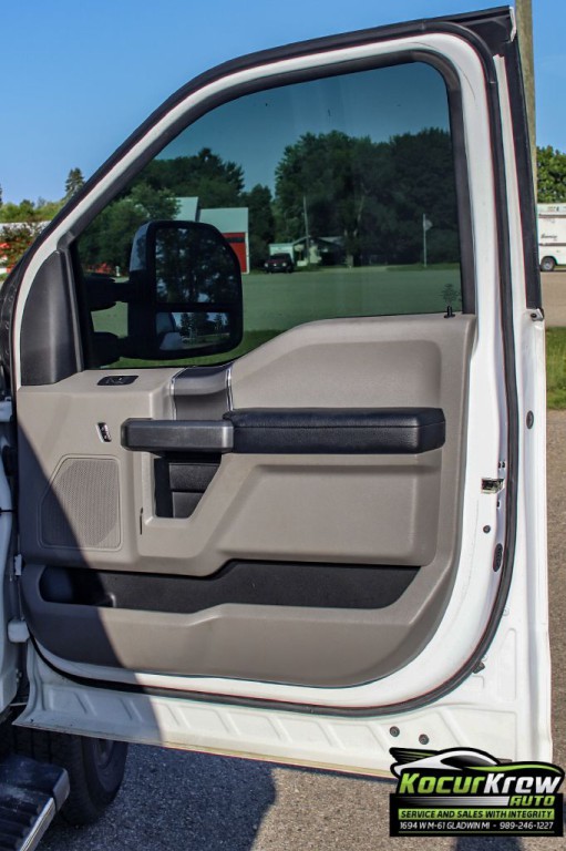2017 Ford F-250 Image 8