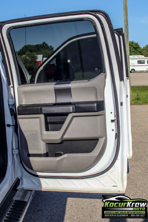 2017 Ford F-250 Image 9