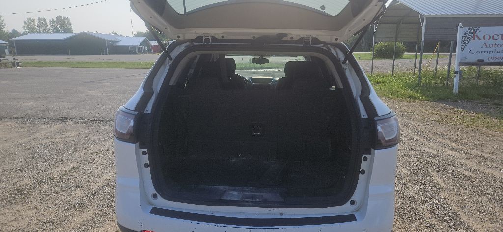 2017 Chevrolet Traverse Image 11