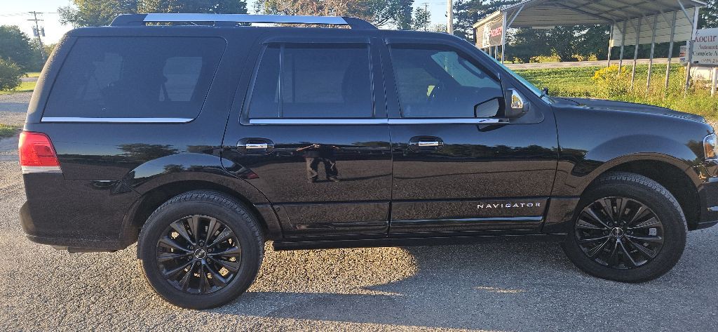 2016 Lincoln Navigator Image 6