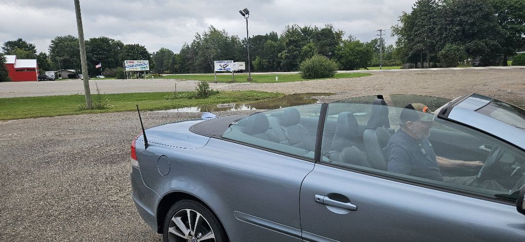 2010 Volvo C70 Image 9