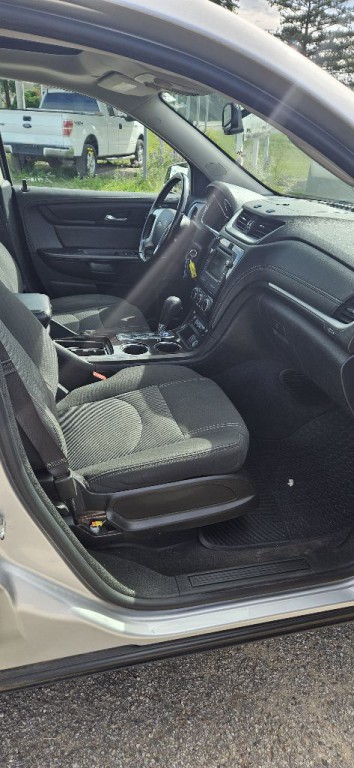 2017 Chevrolet Traverse Image 9