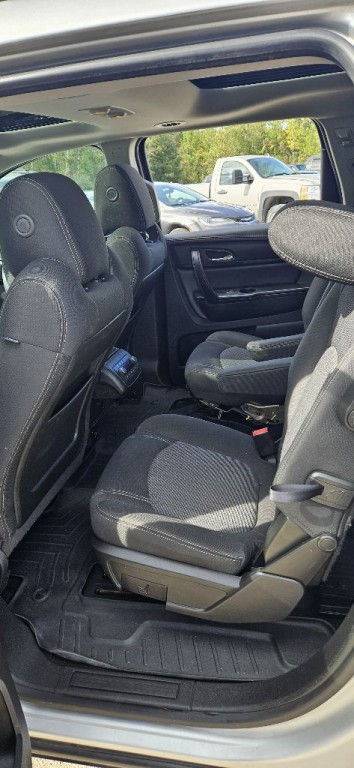 2017 Chevrolet Traverse Image 12