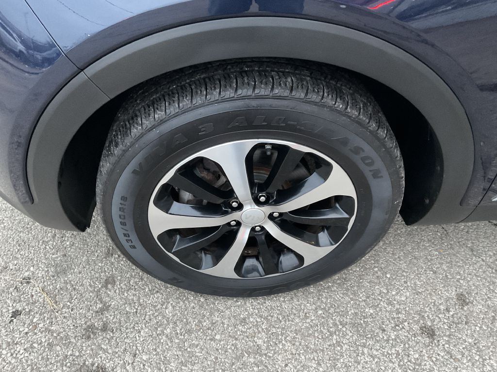 2016 Kia Sorento Image 9