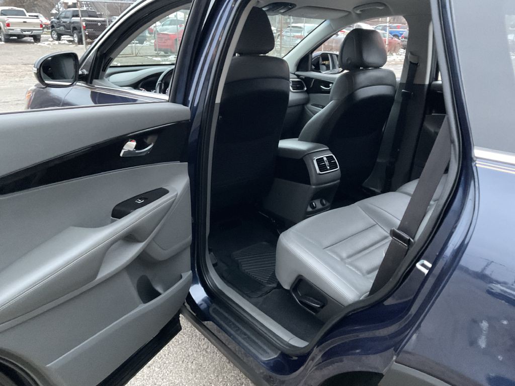 2016 Kia Sorento Image 21