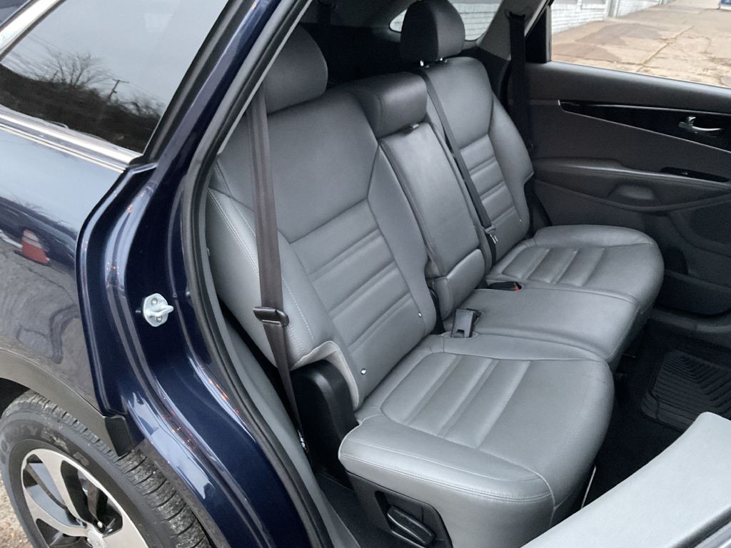 2016 Kia Sorento Image 23