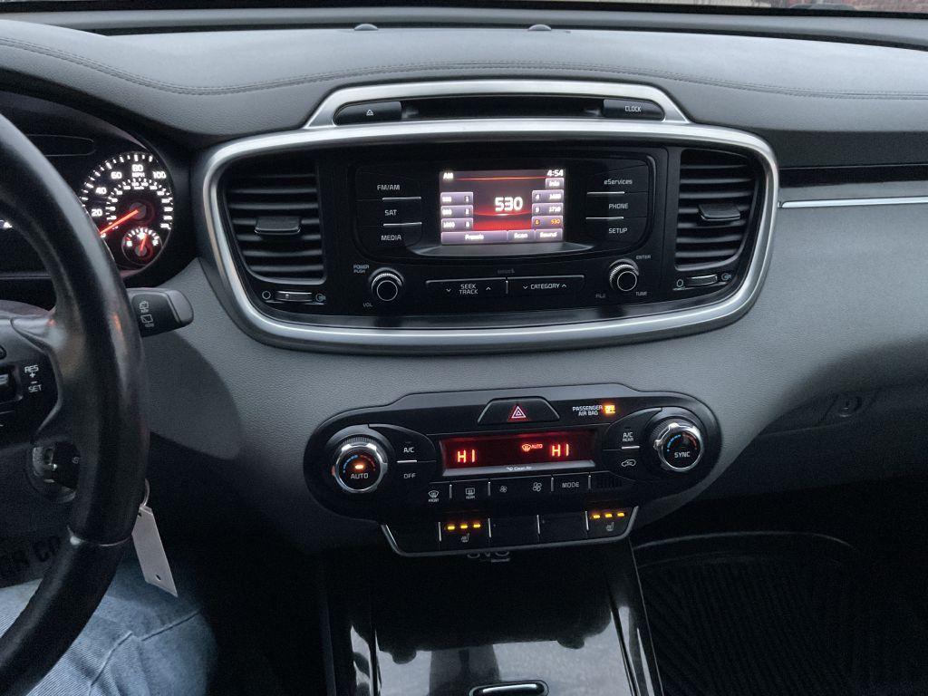 2016 Kia Sorento Image 36