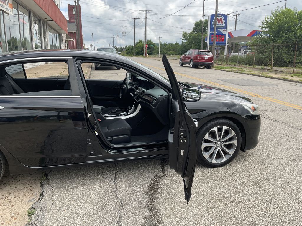 2013 Honda Accord Image 16