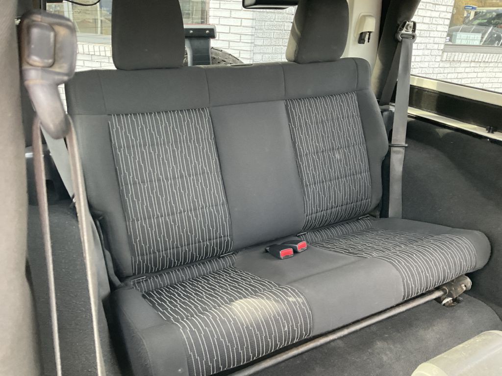 2010 Jeep Wrangler Image 20