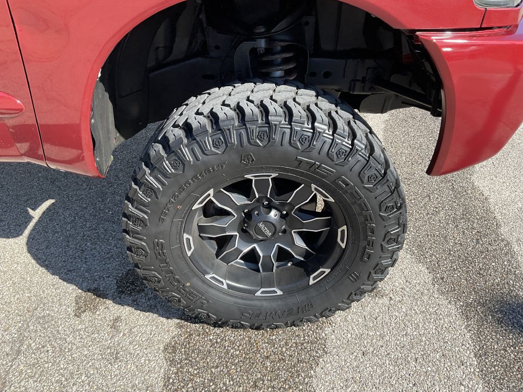 2014 Nissan Titan Image 11