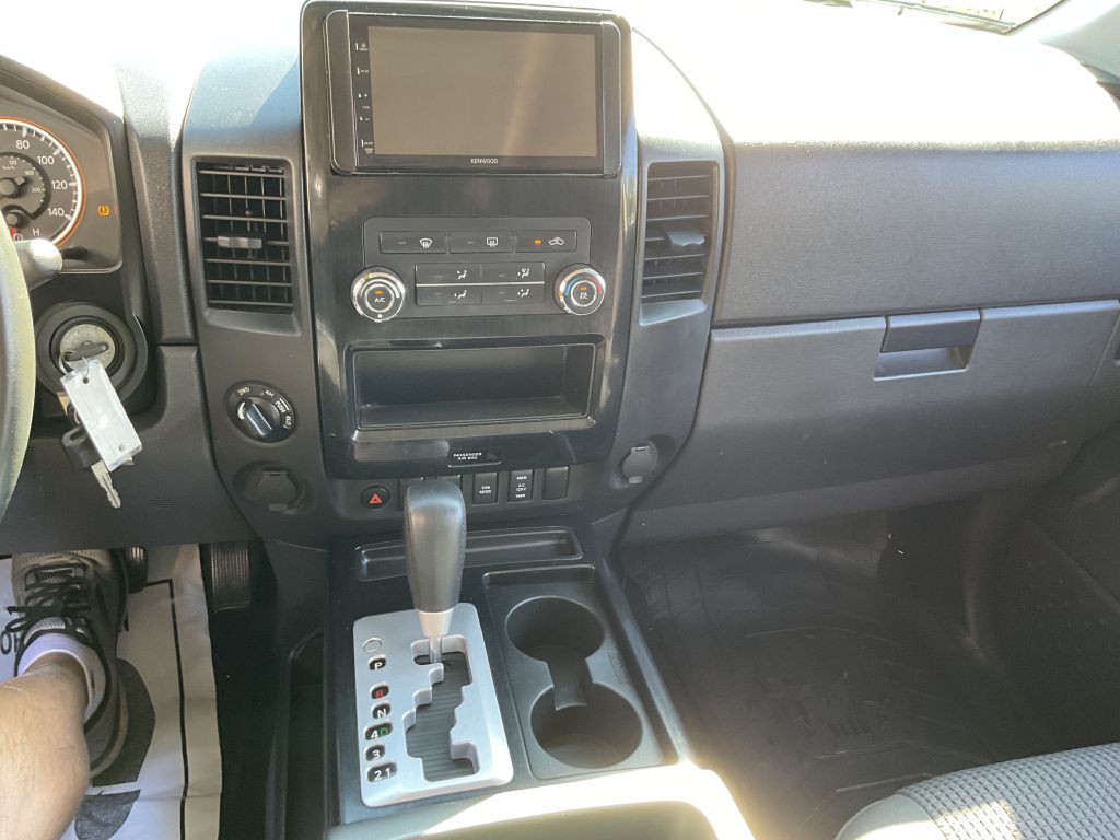 2014 Nissan Titan Image 31