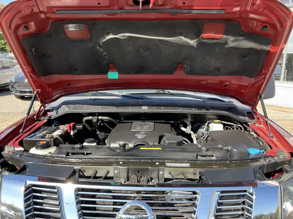 2014 Nissan Titan Image 36