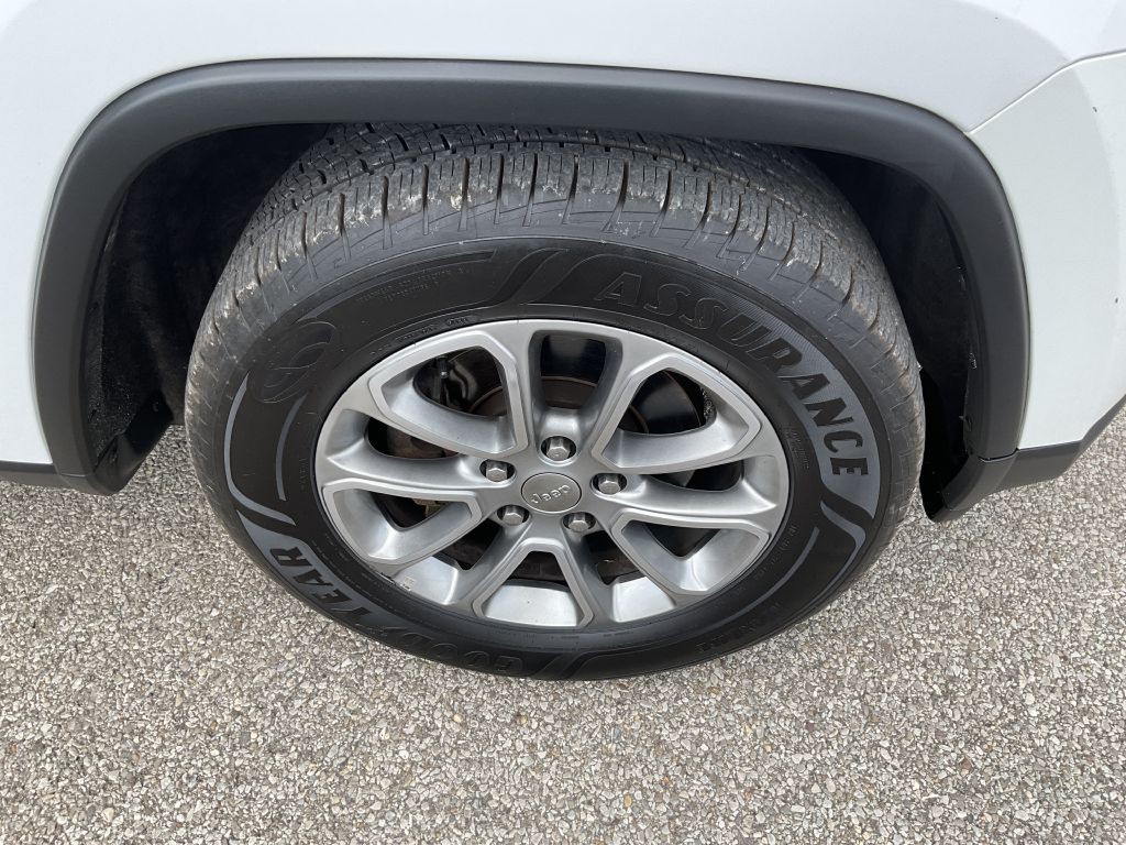 2015 Jeep Grand Cherokee Image 11