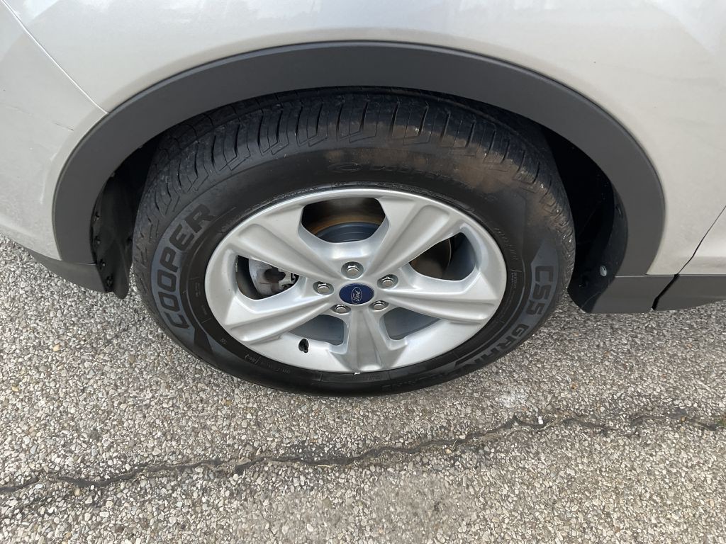 2015 Ford Escape Image 9