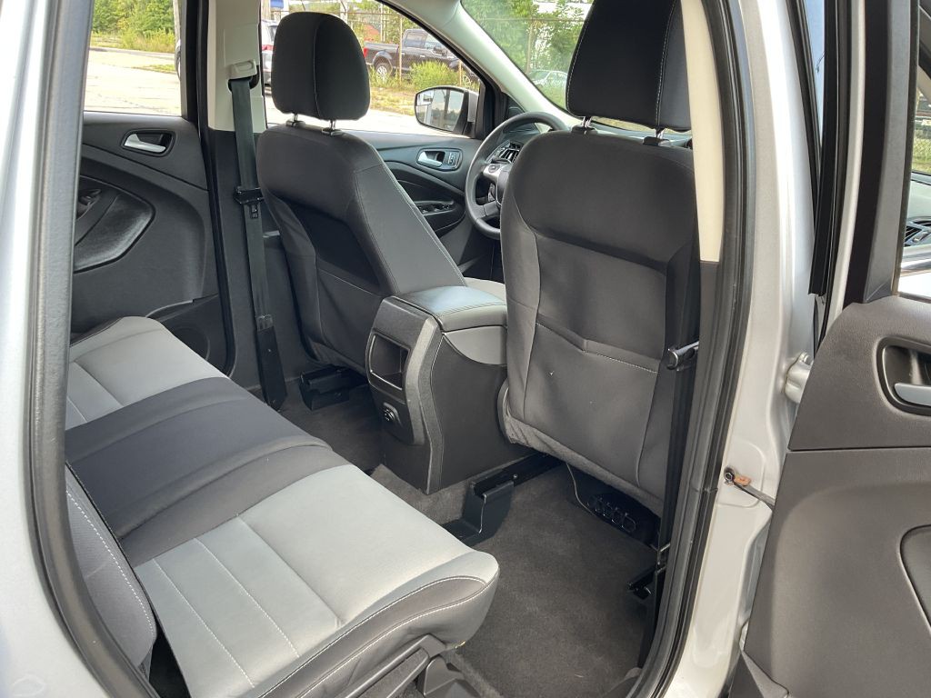 2015 Ford Escape Image 24