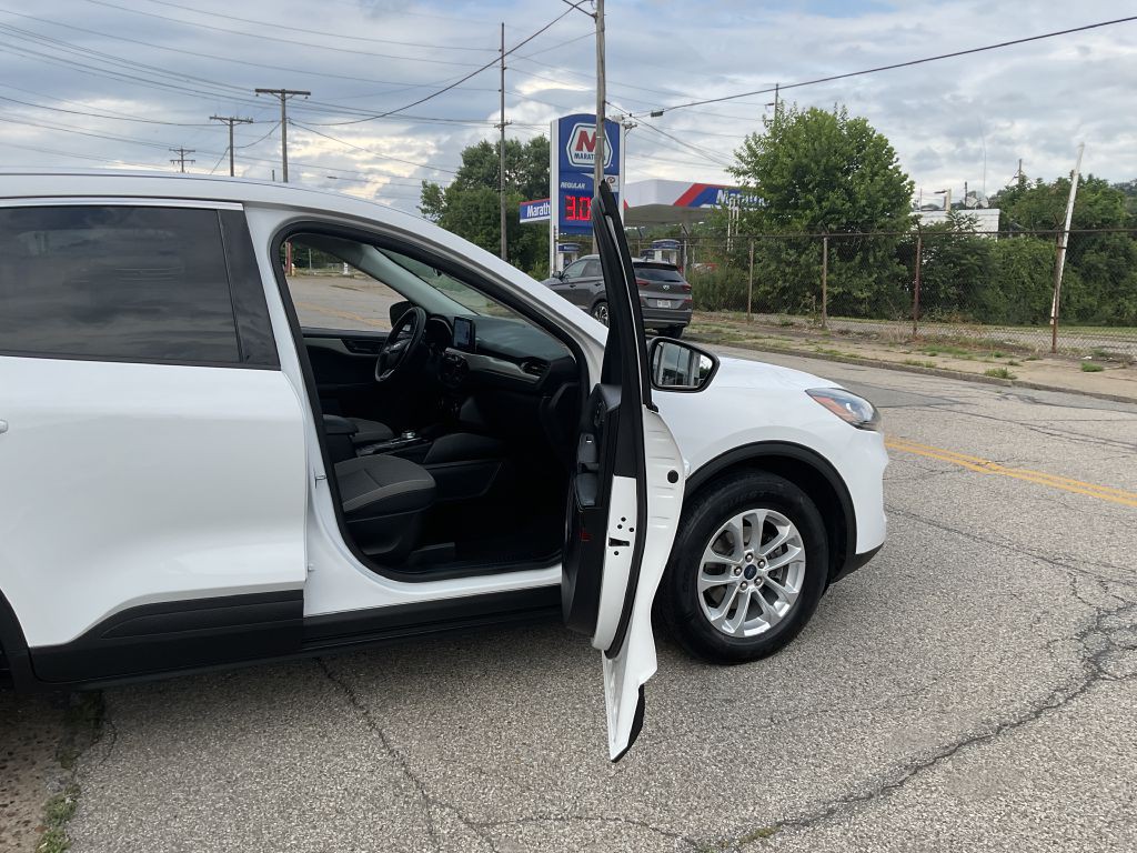2022 Ford Escape Image 16