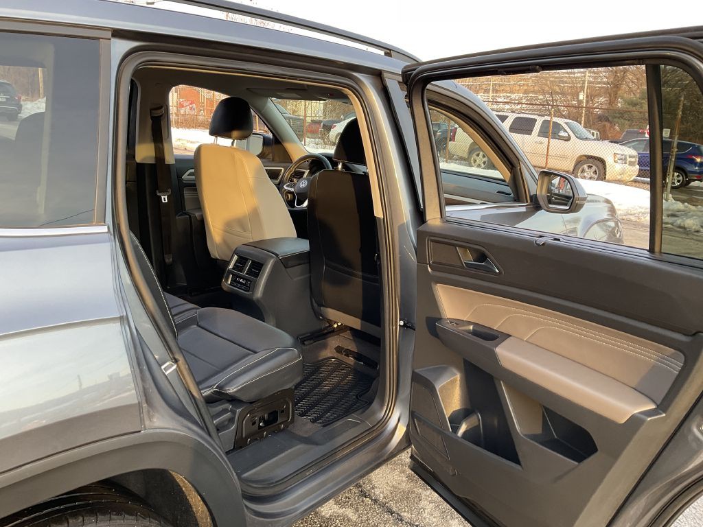 2021 Volkswagen Atlas Image 24