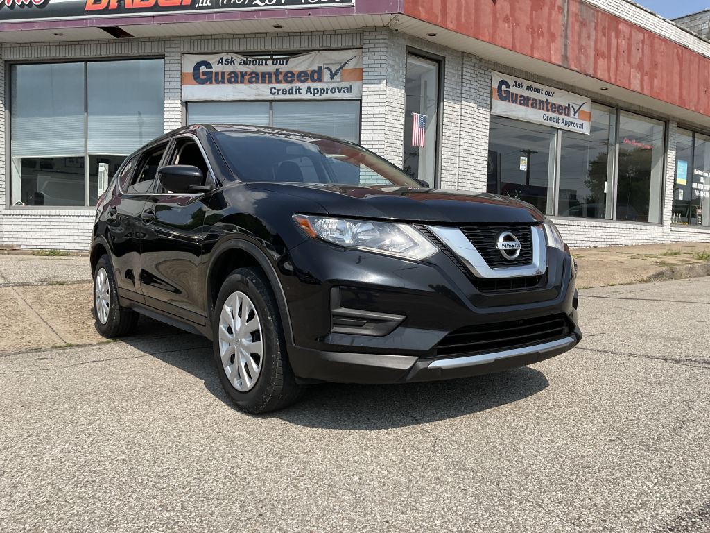 2017 Nissan Rogue Image 1