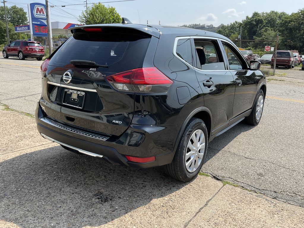 2017 Nissan Rogue Image 3
