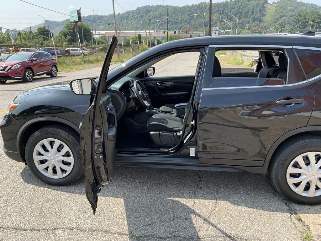 2017 Nissan Rogue Image 13