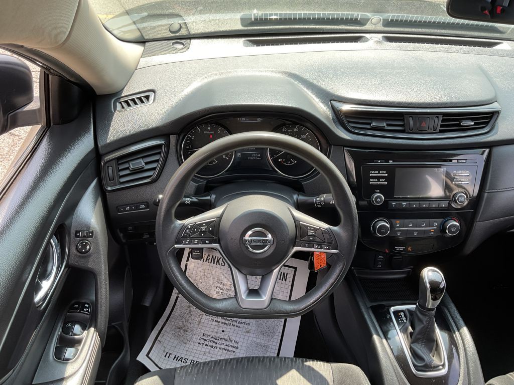 2017 Nissan Rogue Image 27