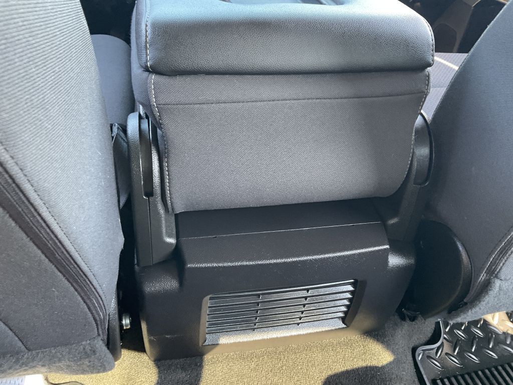 2018 Chevrolet Silverado 1500 Image 32