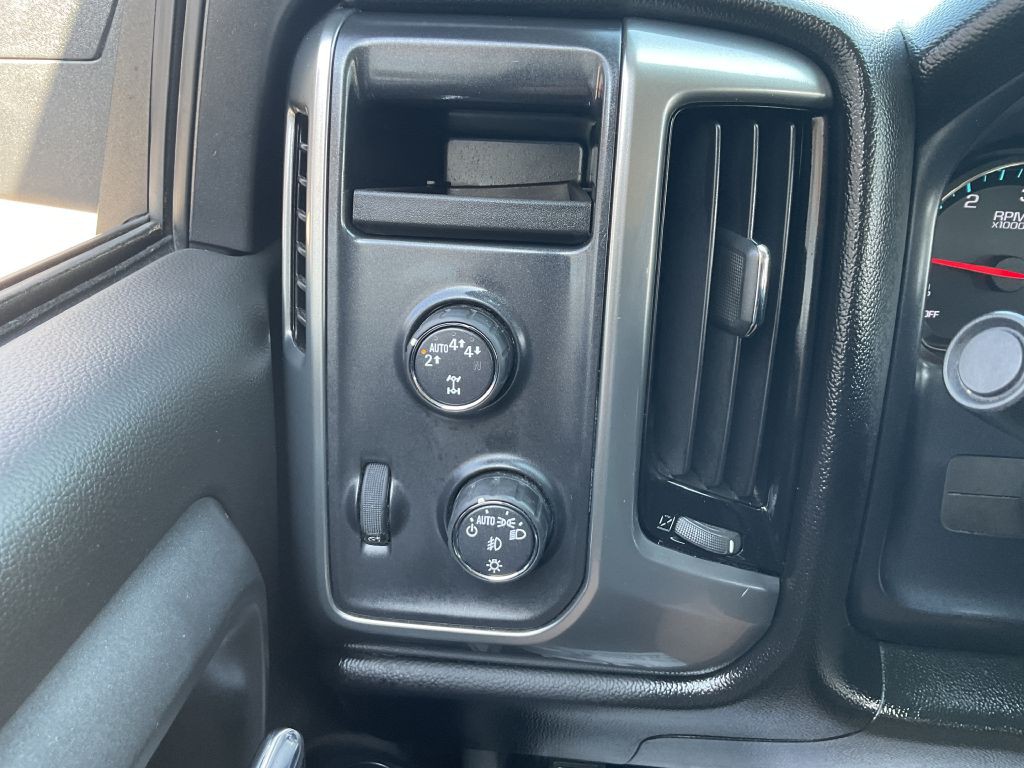 2018 Chevrolet Silverado 1500 Image 36
