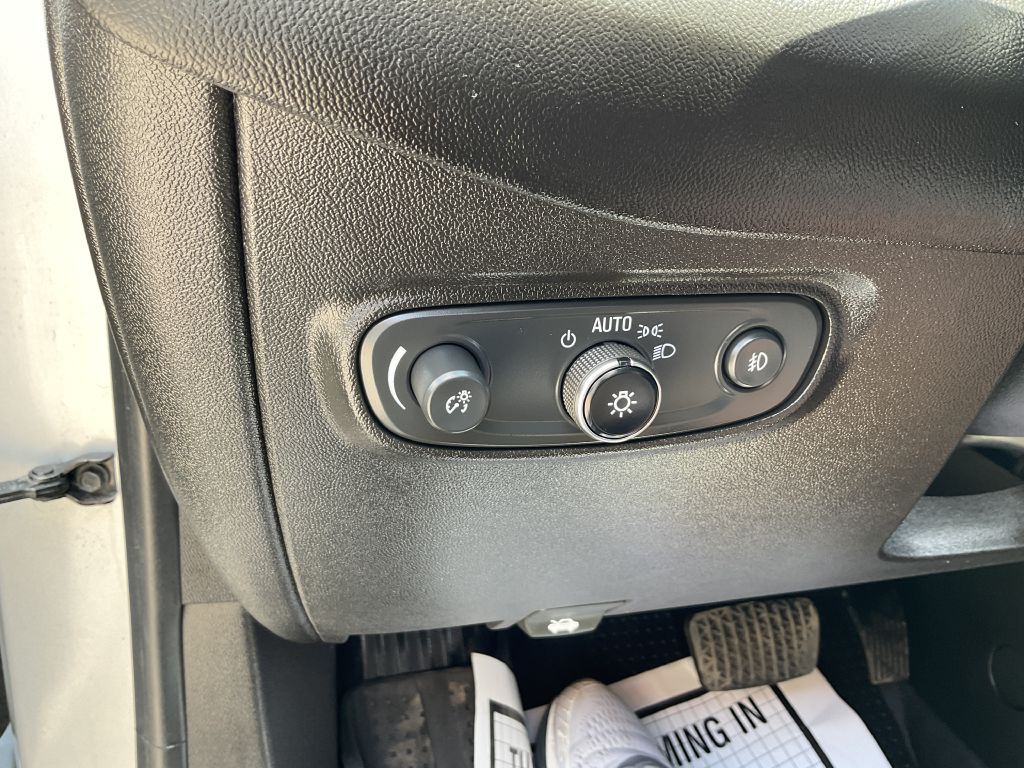 2021 Chevrolet Equinox Image 32