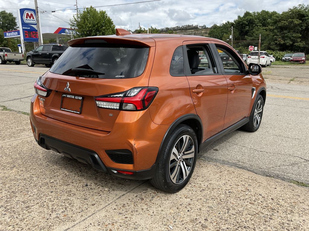 2023 Mitsubishi Outlander Image 3