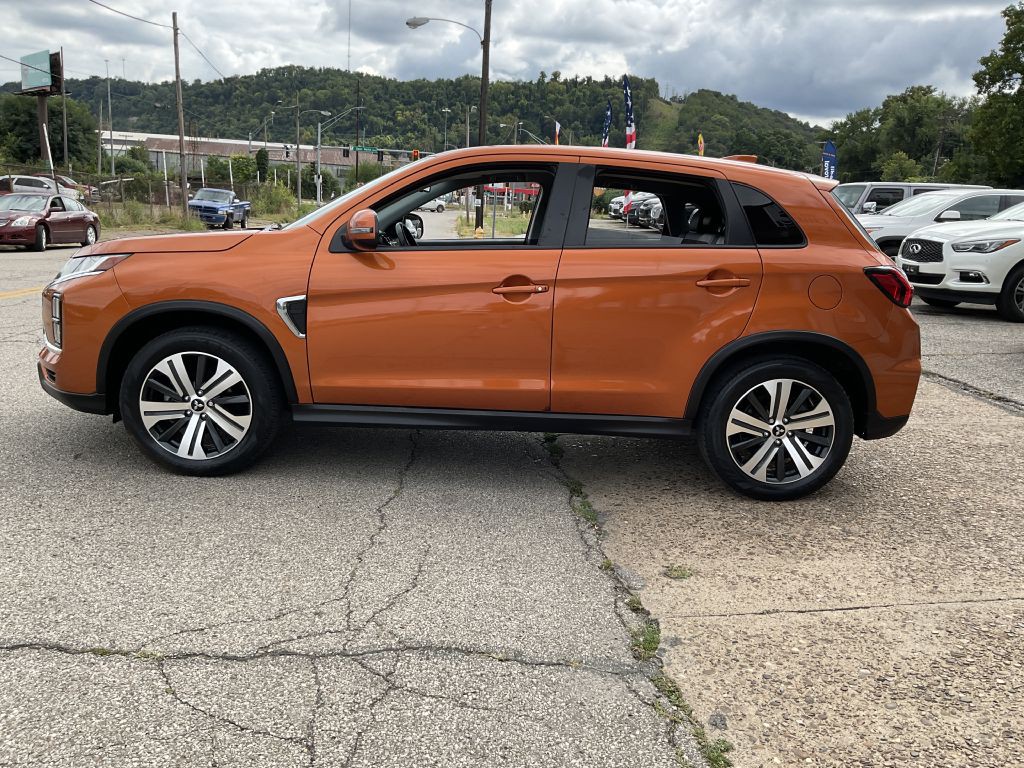 2023 Mitsubishi Outlander Image 6