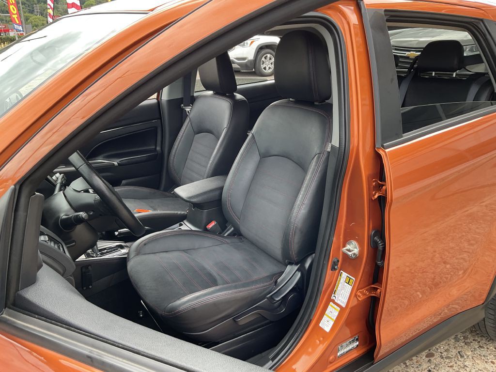 2023 Mitsubishi Outlander Image 14